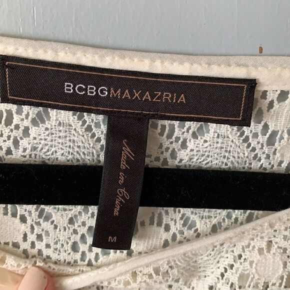 BCBGMaxAzria Tovah Cream & Lace Top Size Medium - Picture 2 of 4